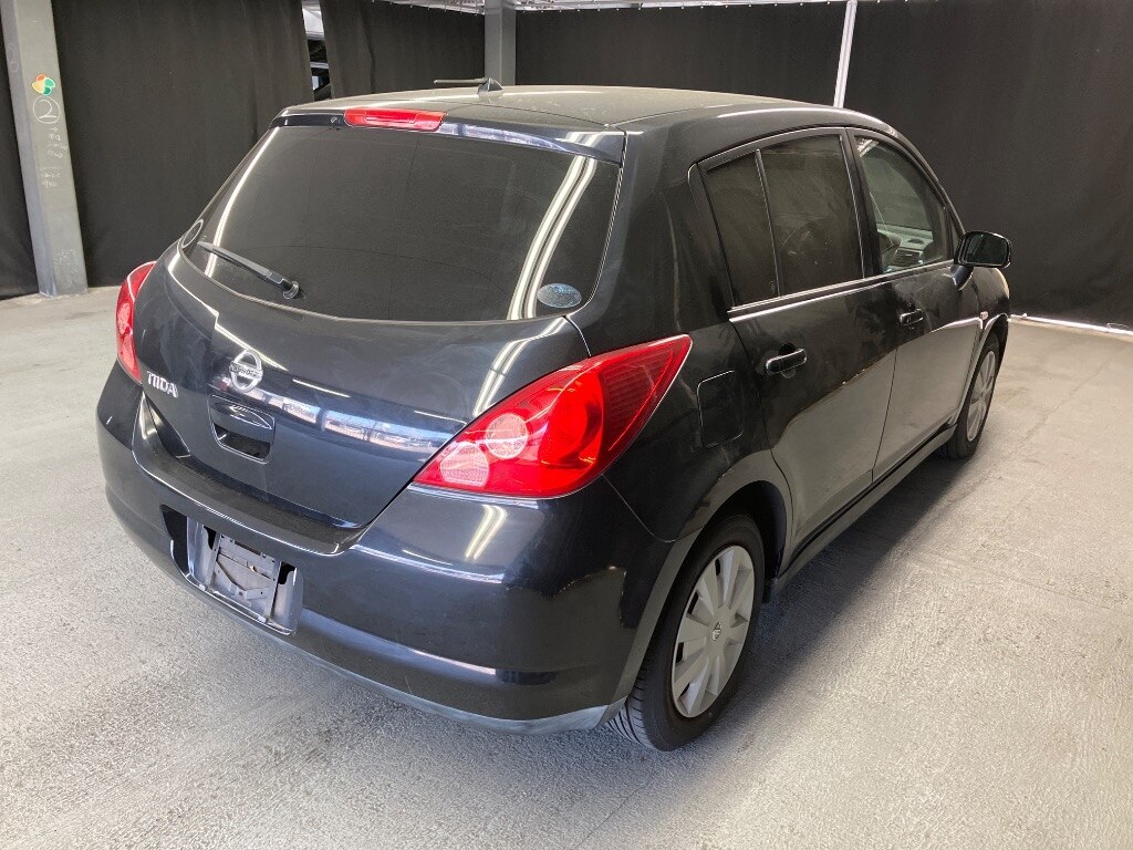 NISSAN TIIDA