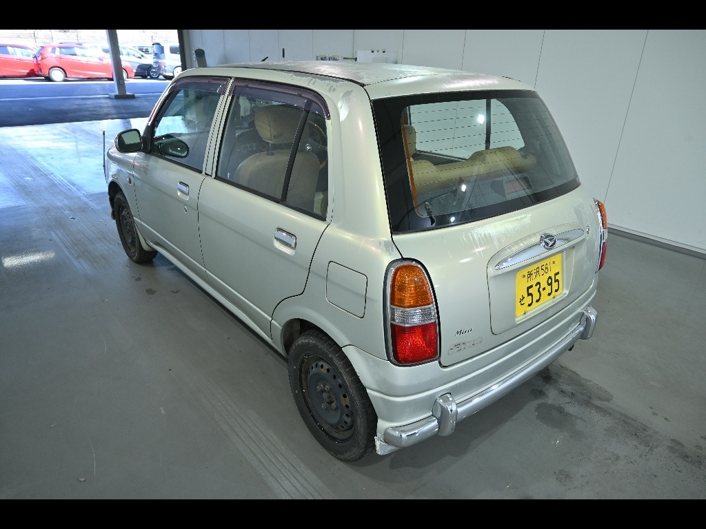 DAIHATSU MIRA