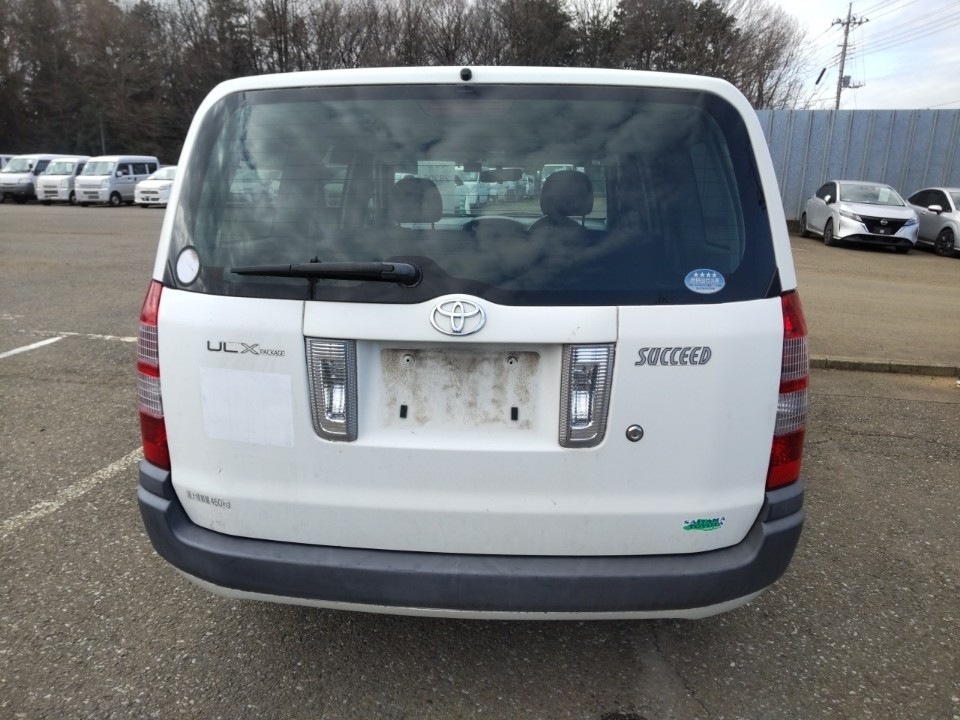 TOYOTA PROBOX
