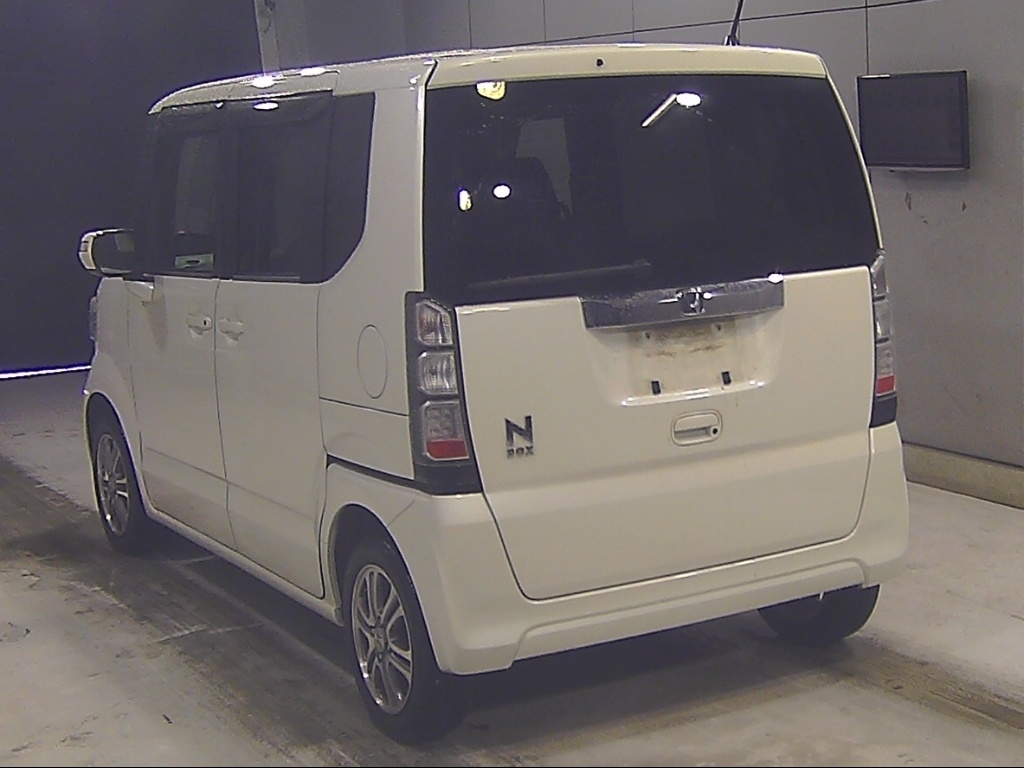 HONDA N-BOX