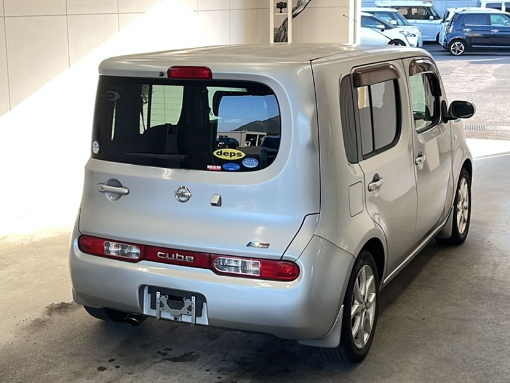 NISSAN CUBE