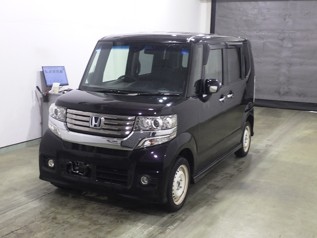 HONDA N-BOX
