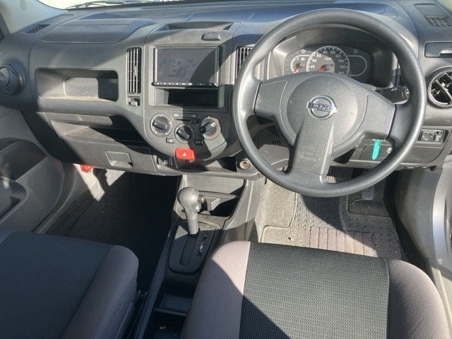NISSAN AD