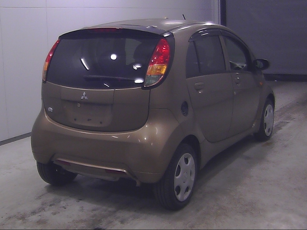 MITSUBISHI I