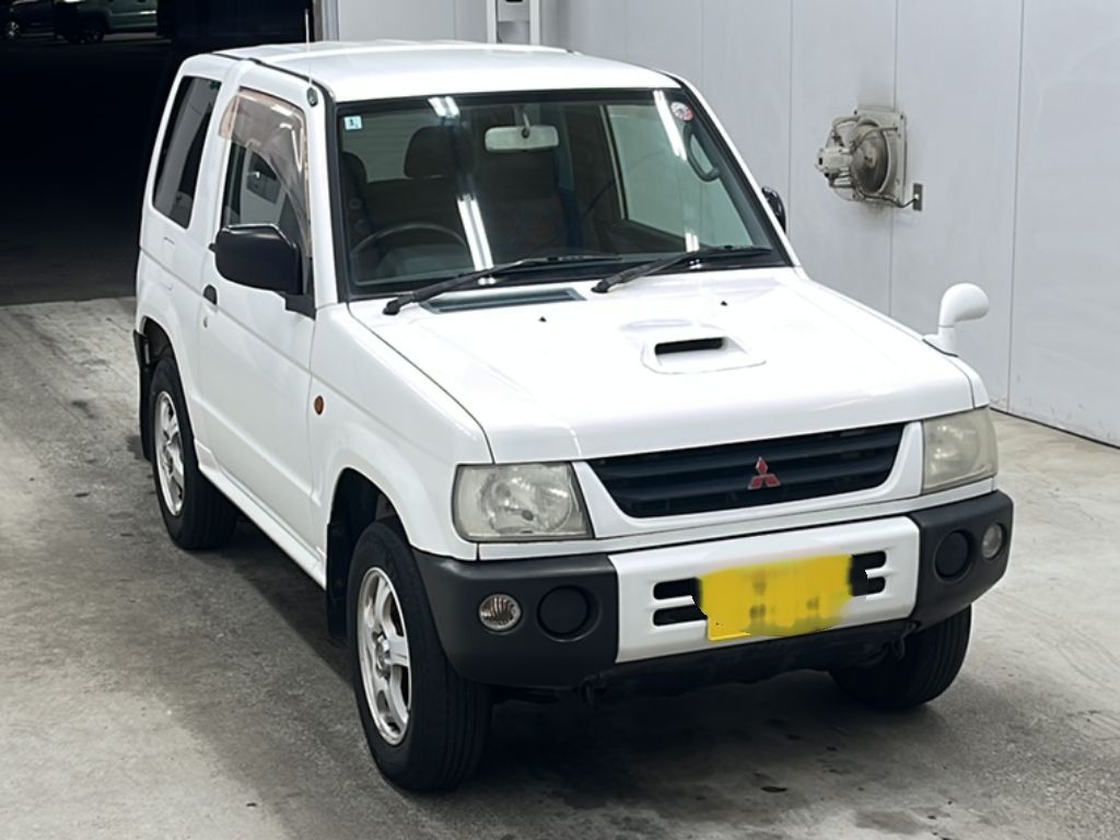 MITSUBISHI PAJERO MINI