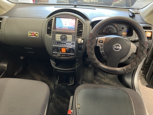 NISSAN LAFESTA