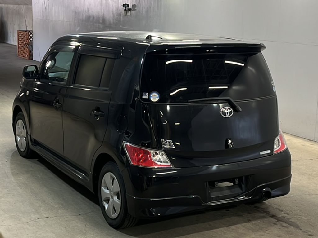 TOYOTA BB