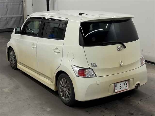 TOYOTA BB