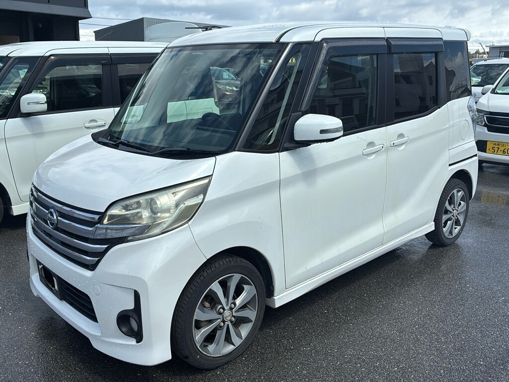 NISSAN DAYZ ROOX