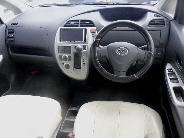 TOYOTA RACTIS