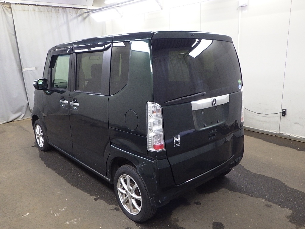 HONDA N-BOX