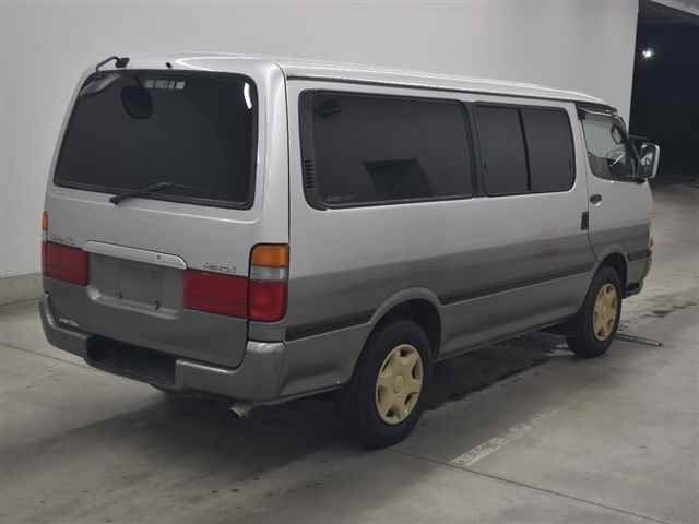 TOYOTA REGIUS ACE