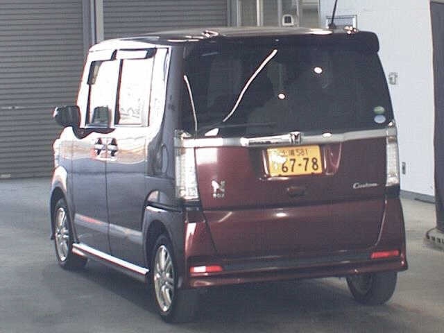 HONDA N-BOX