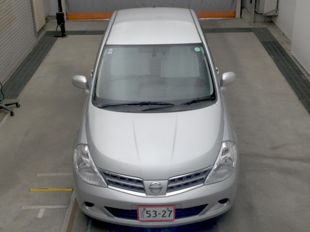 NISSAN TIIDA LATIO