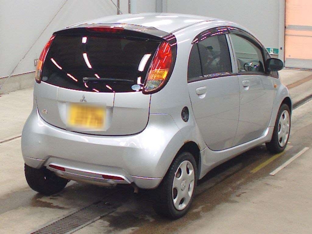 MITSUBISHI I