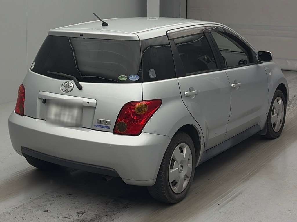 TOYOTA IST