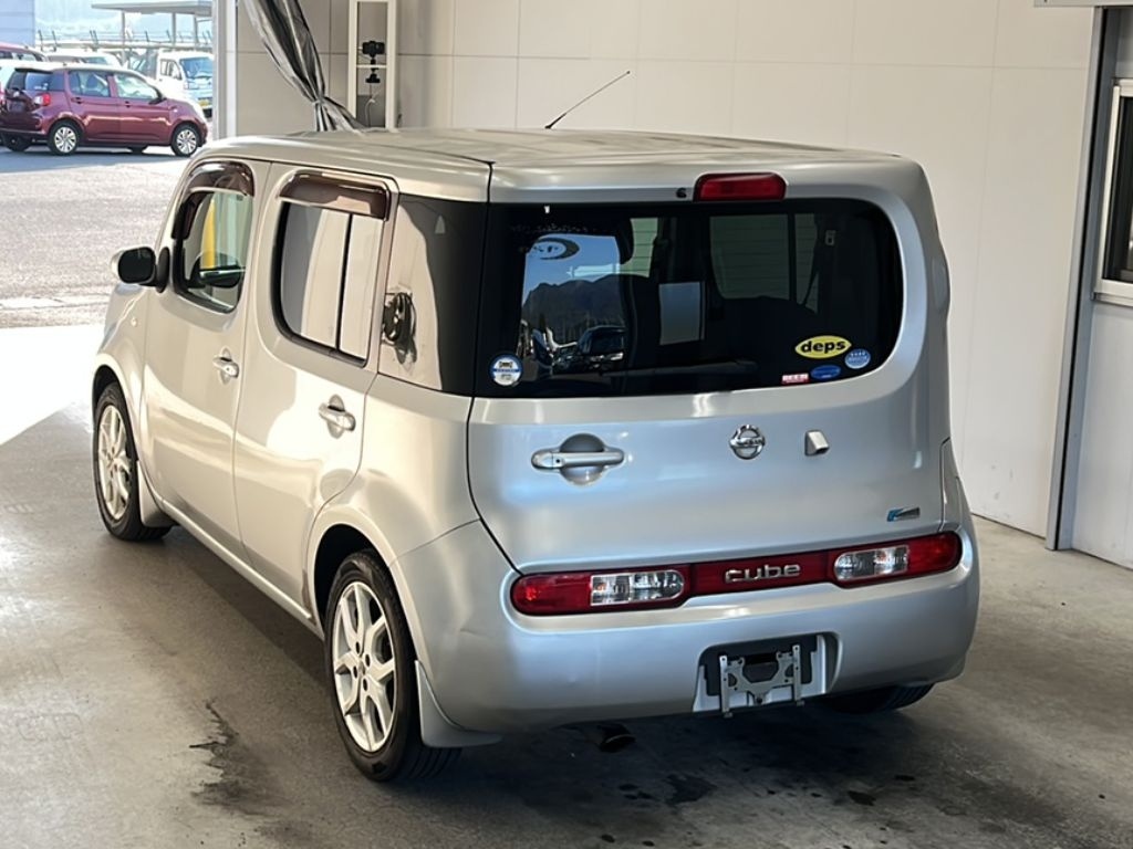 NISSAN CUBE