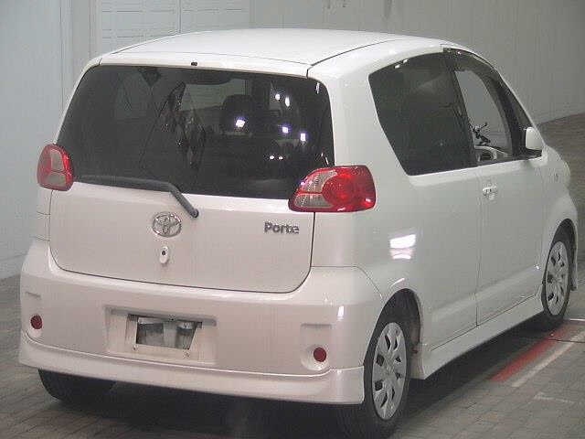 TOYOTA PORTE