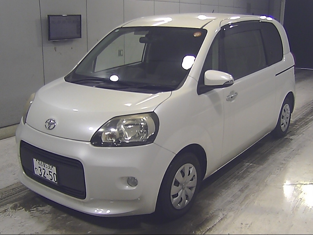 TOYOTA PORTE