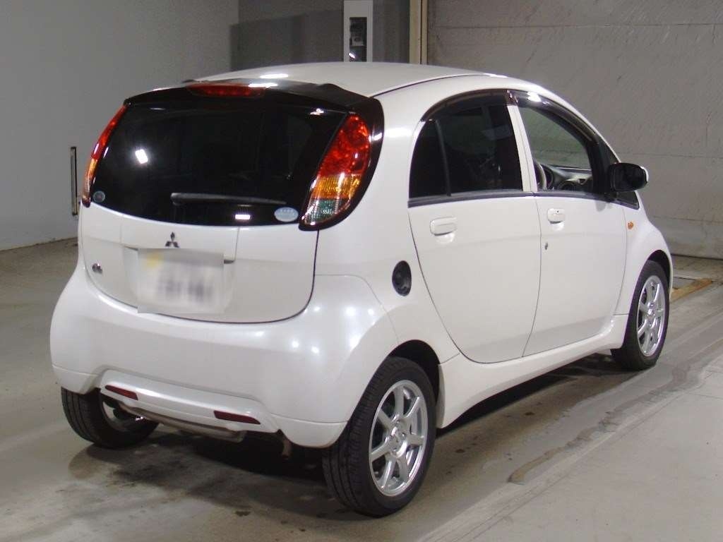 MITSUBISHI I