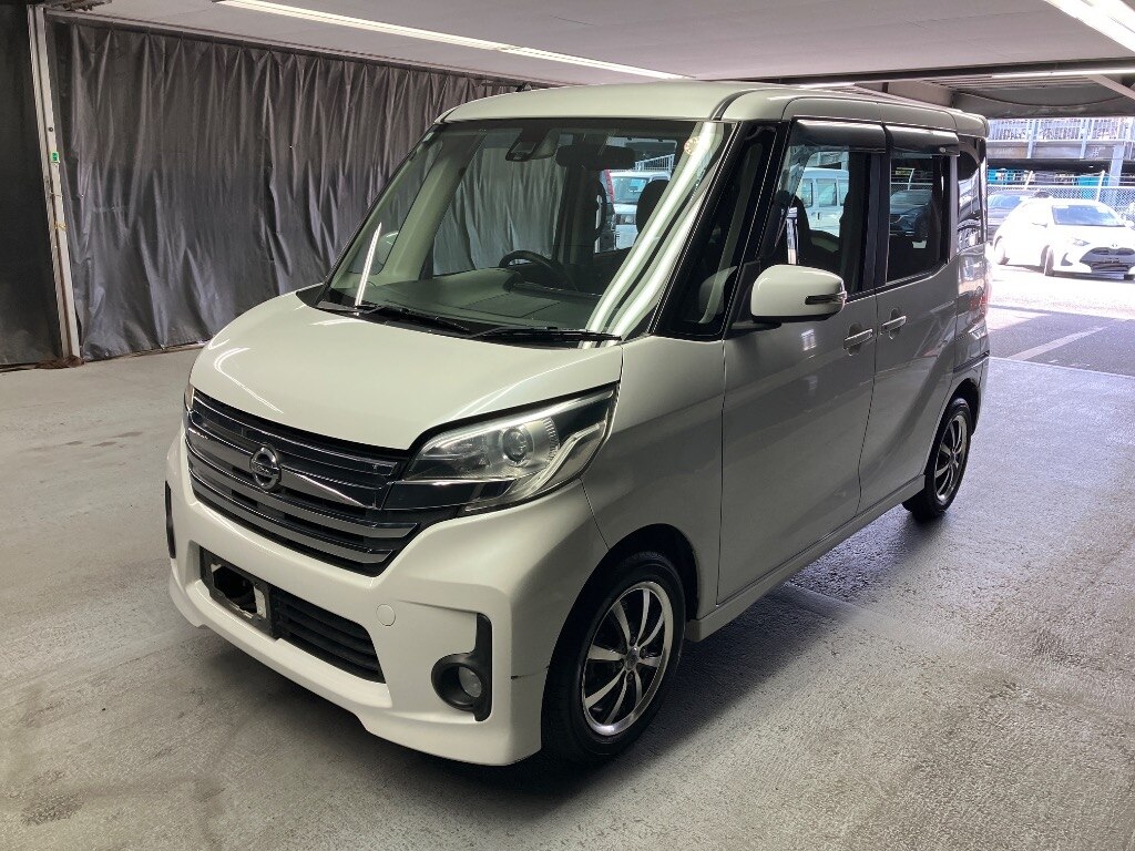 NISSAN DAYZ ROOX