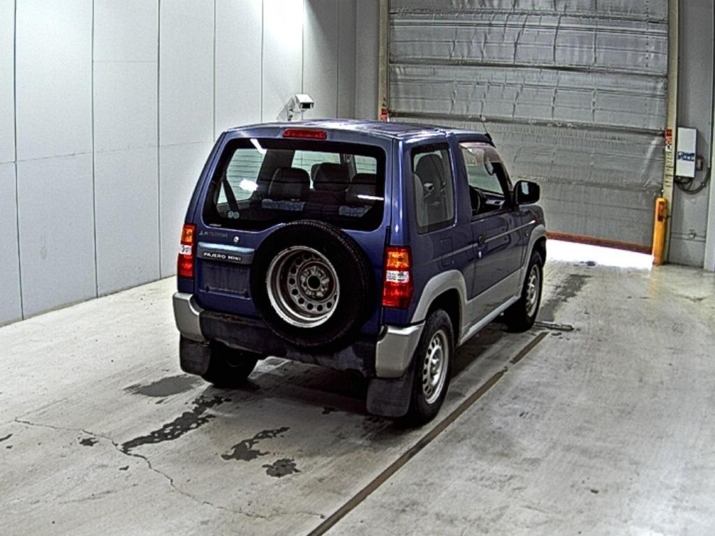 MITSUBISHI PAJERO MINI
