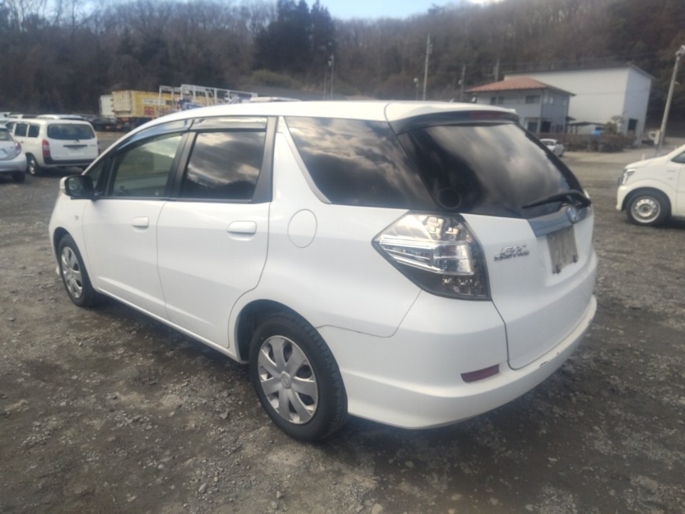 HONDA FIT SHUTTLE