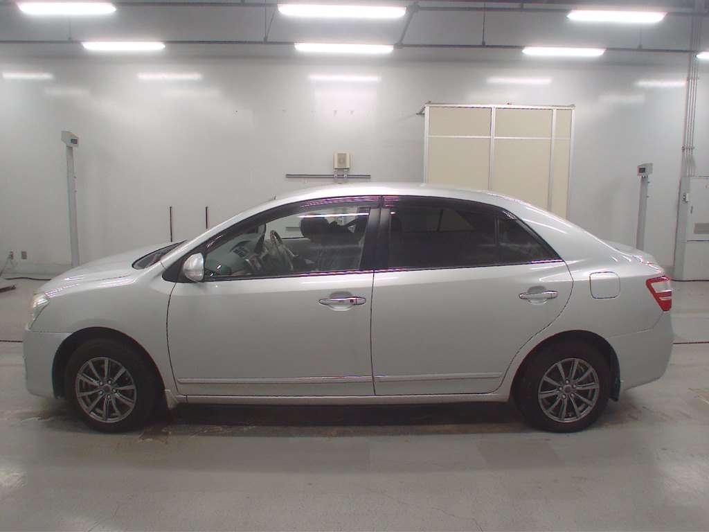 TOYOTA PREMIO