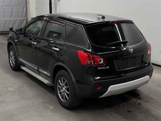 NISSAN DUALIS