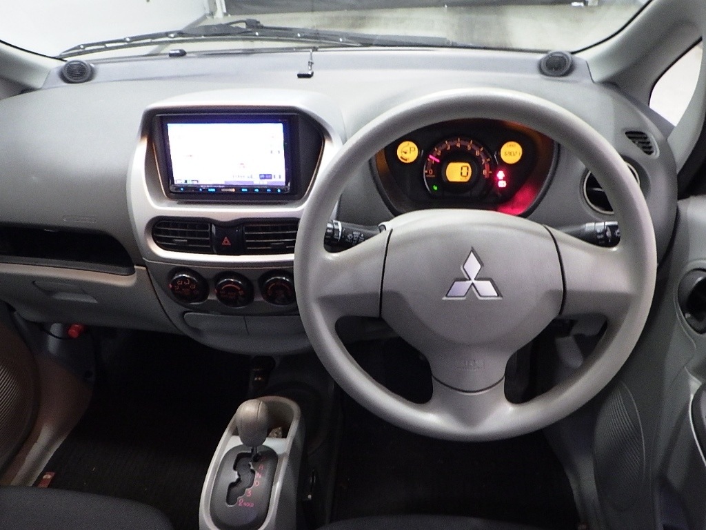 MITSUBISHI I