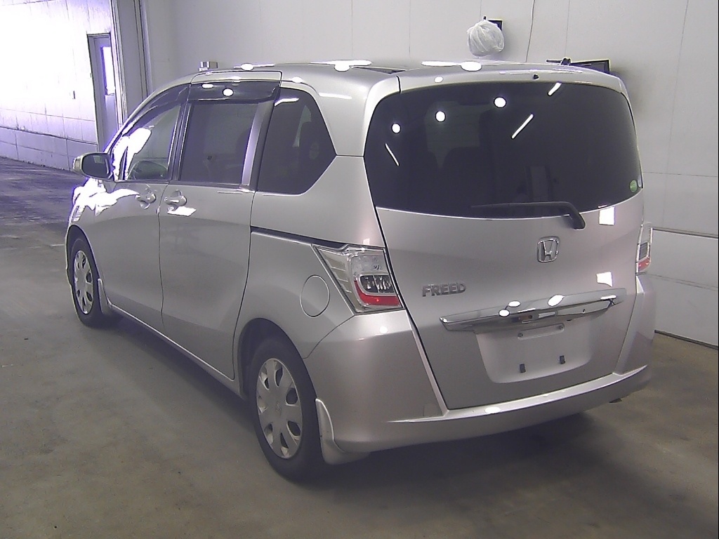 HONDA FREED