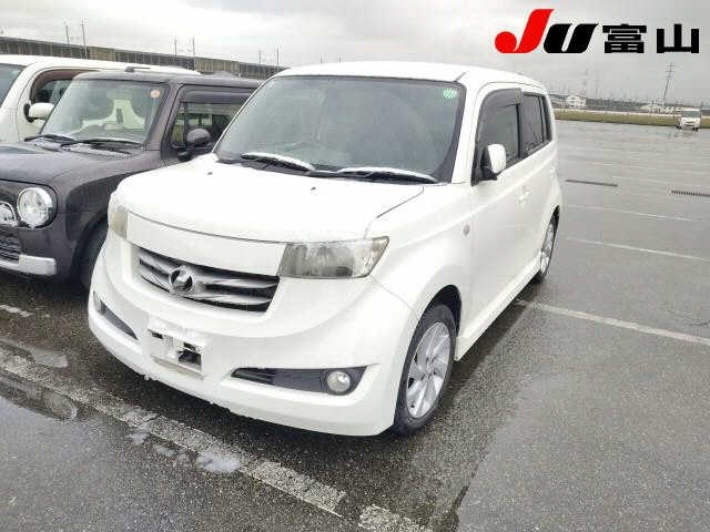 TOYOTA BB