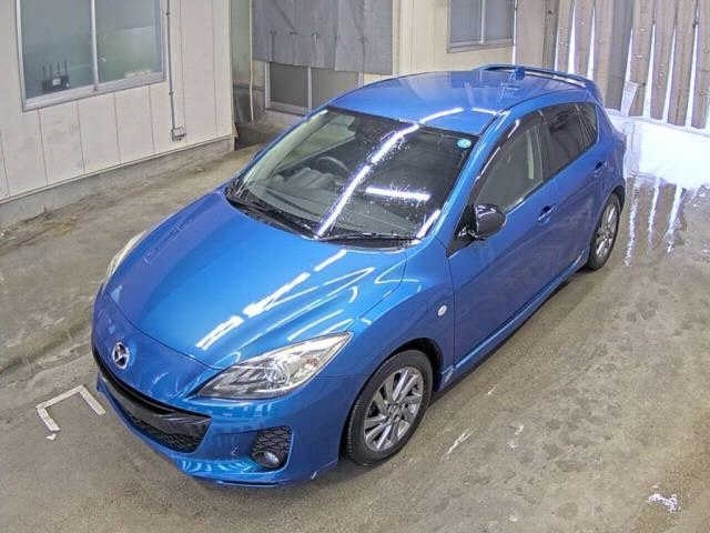 MAZDA AXELA