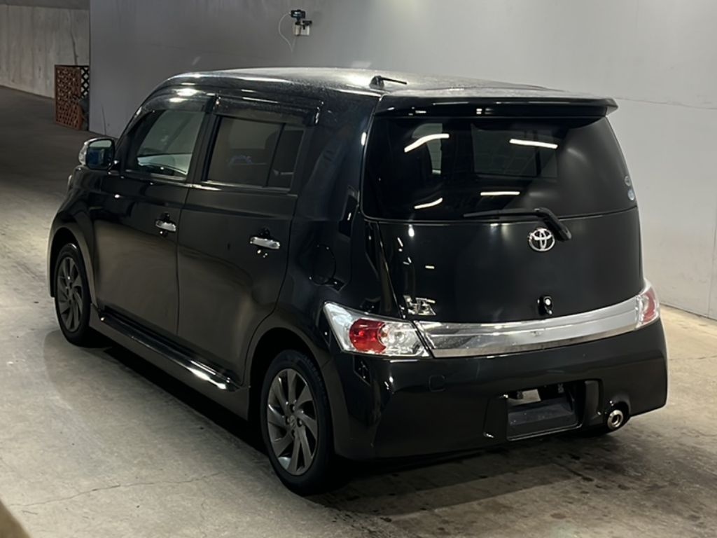 TOYOTA BB