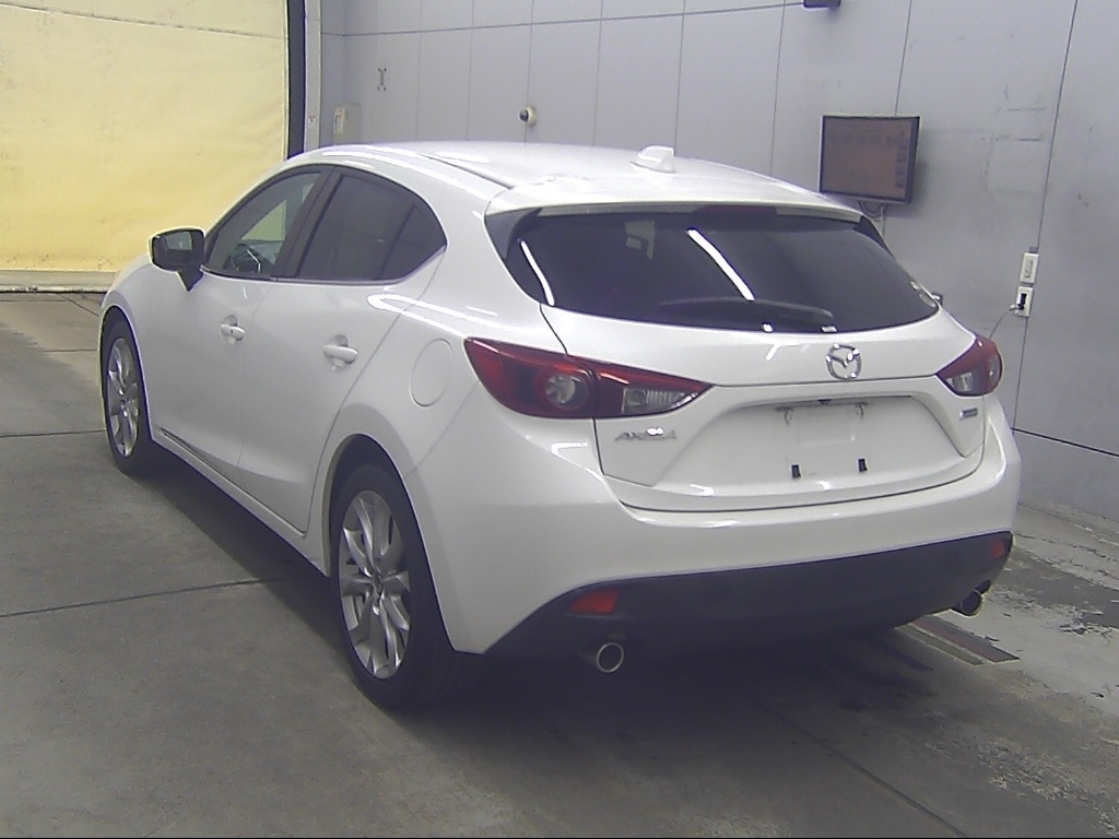 MAZDA AXELA