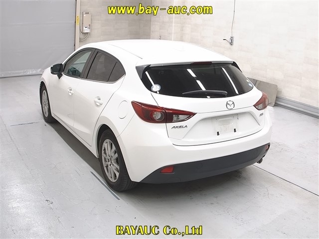 MAZDA AXELA