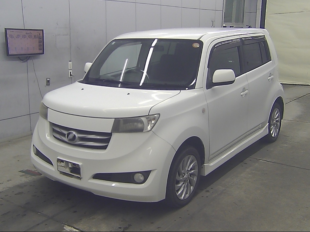 TOYOTA BB