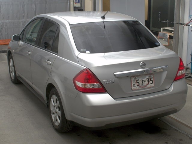 NISSAN TIIDA LATIO