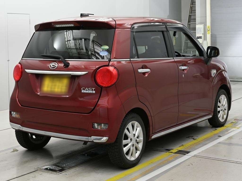 DAIHATSU CAST