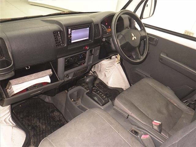 MITSUBISHI MINICAB