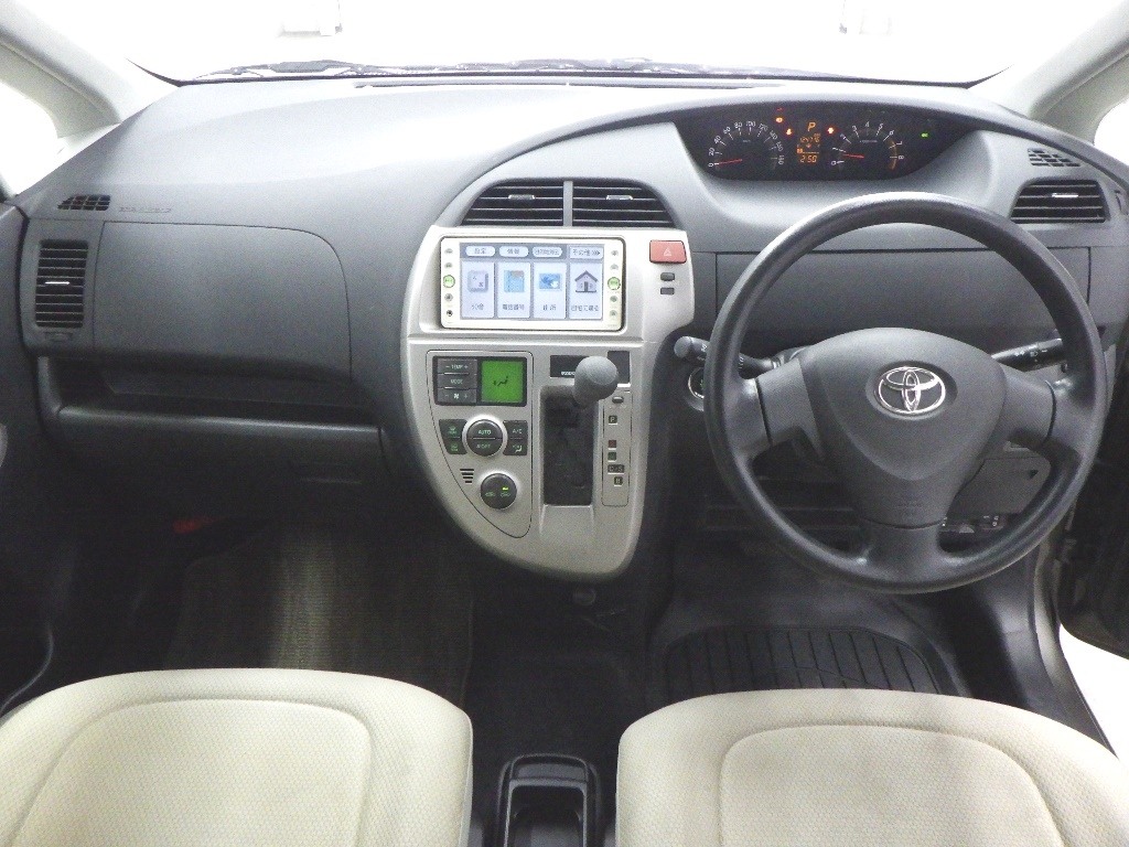 TOYOTA RACTIS