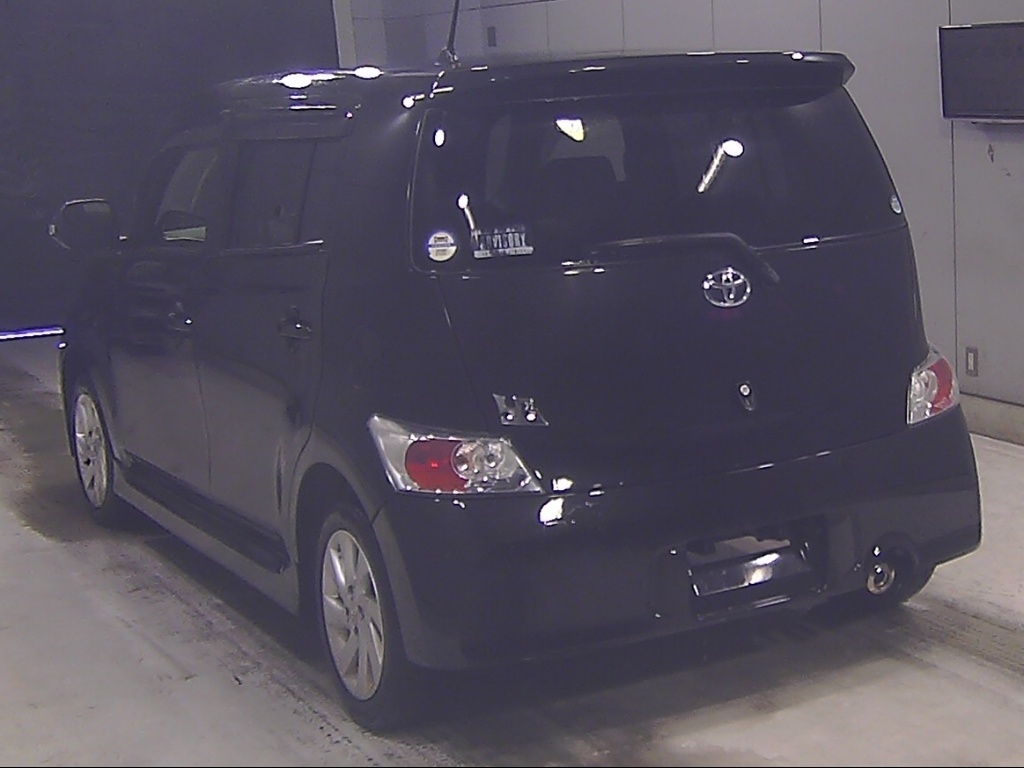 TOYOTA BB