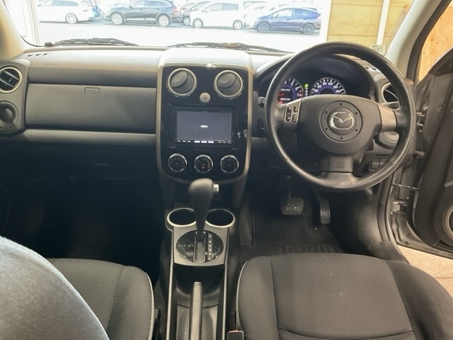 MAZDA VERISA