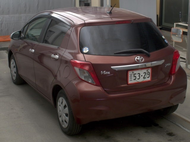 TOYOTA VITZ