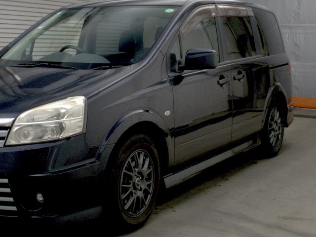 NISSAN LAFESTA