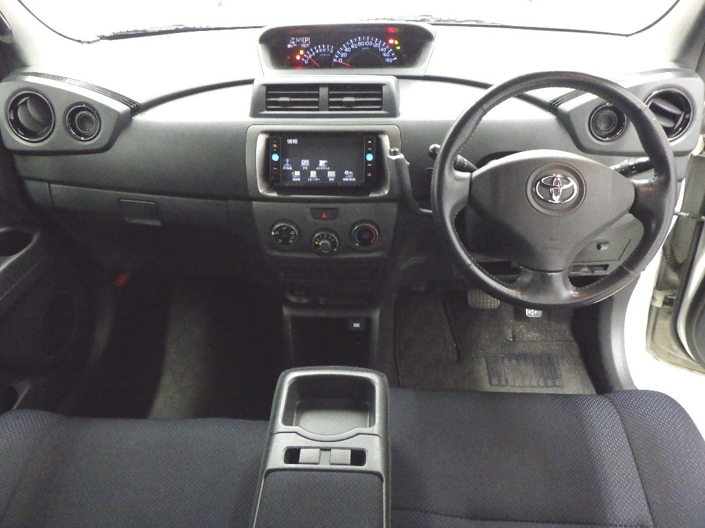TOYOTA BB
