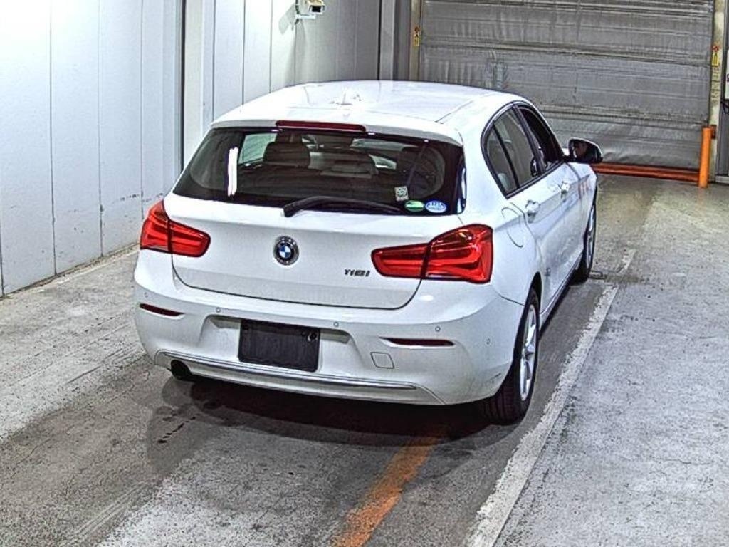 BMW 1-SERIES