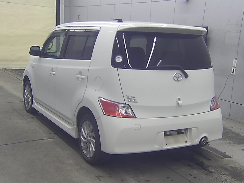 TOYOTA BB