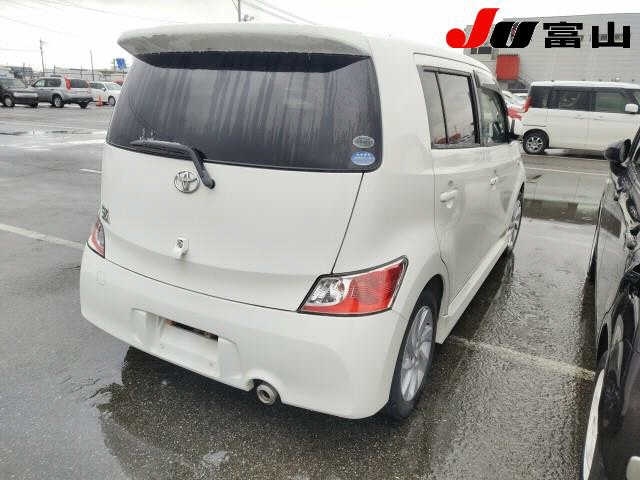 TOYOTA BB