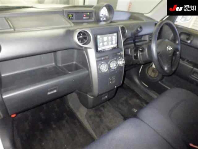 TOYOTA BB